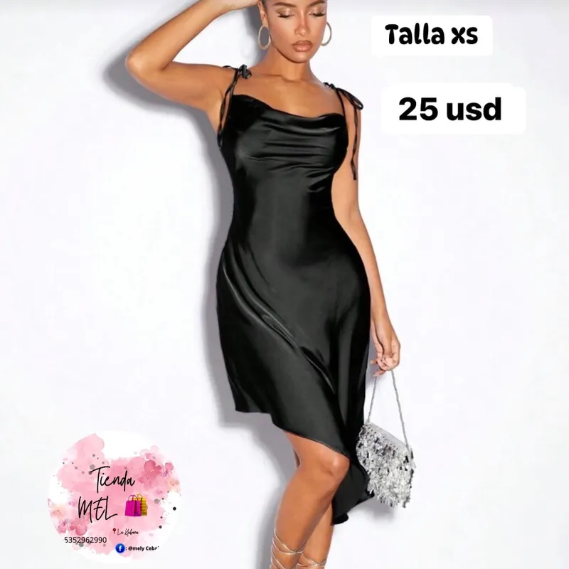 Vestido negro de seda