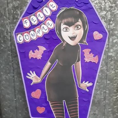 Piñata Vampirina