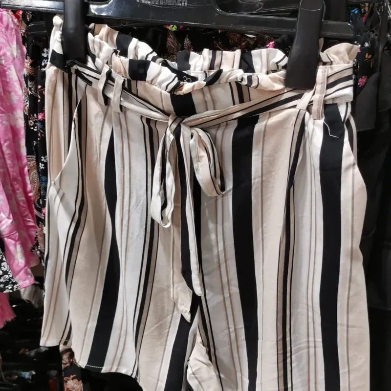 SHORTS ESTAMPADOS (VARIOS MODELOS Y TALLAS )