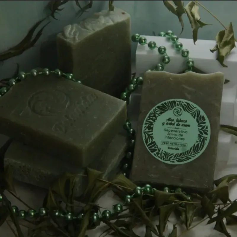 Jabón de Aloe, Tabaco y Neem