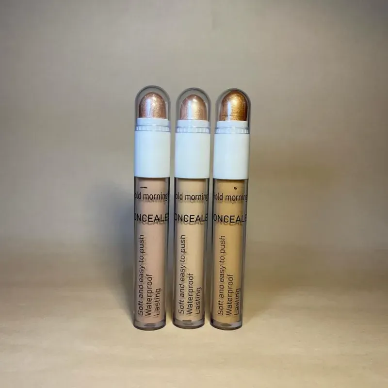 Corrector con Iluminador 2-1