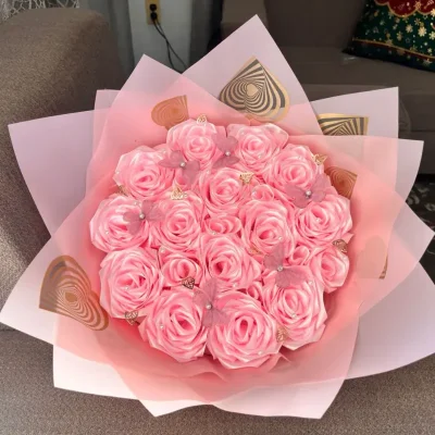 Ramo de rosas enternas