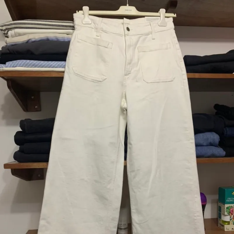 Pantalón blanco H&M con bolsillos delanteros