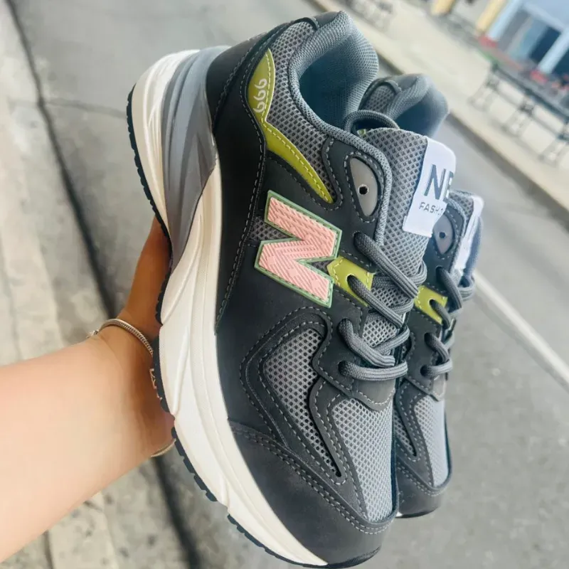 New balance 999