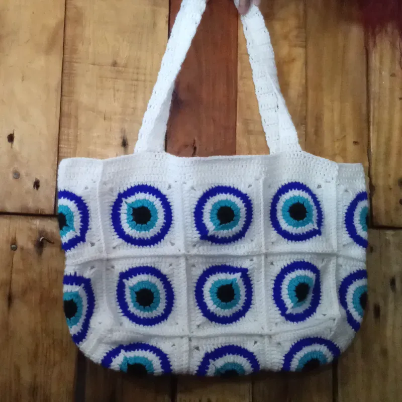 Bolso de ojo turco