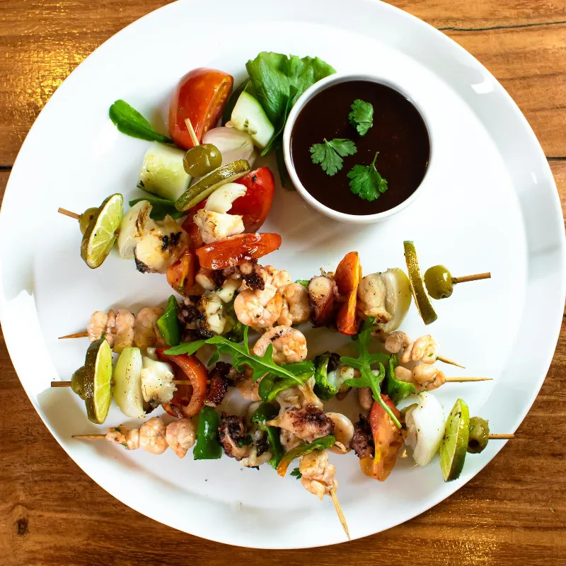 Brocheta Mixta de Mariscos al Carbón