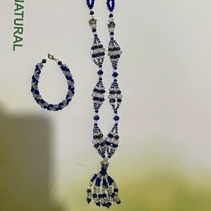 Juego de collar e idde