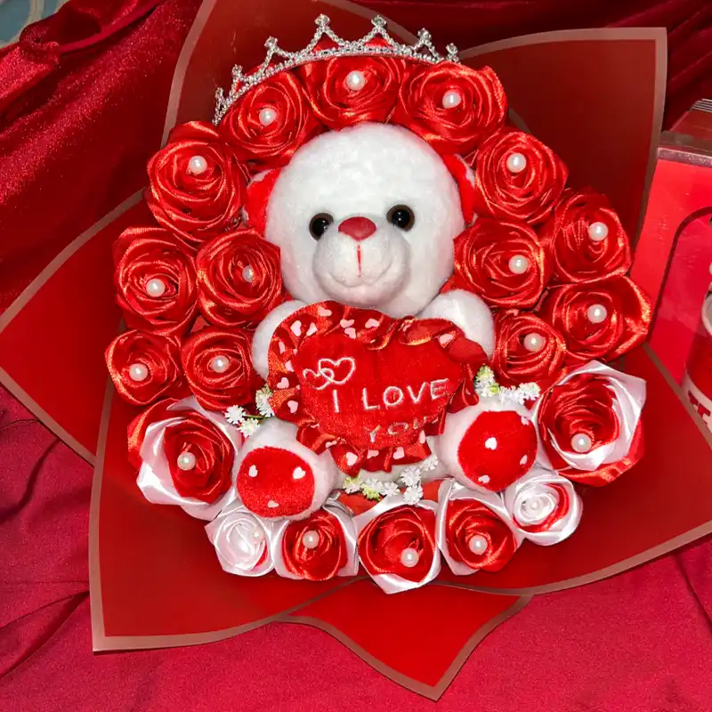 Ramo rojo con peluche