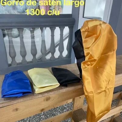 Gorro de satén largo