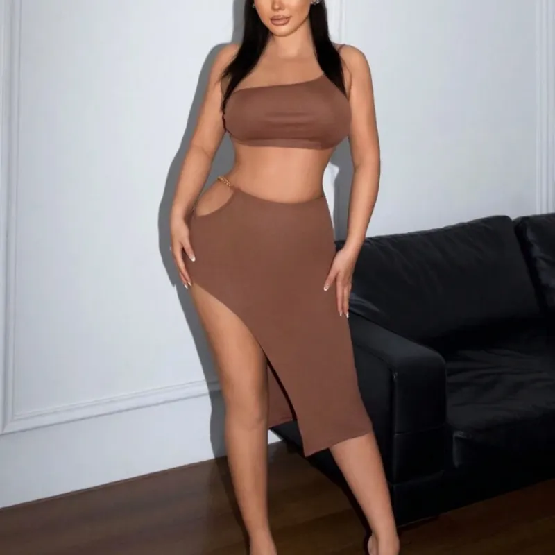 Conjunto de top corto con un solo hombro y falda con abertura alta, sexy para festival de música countr