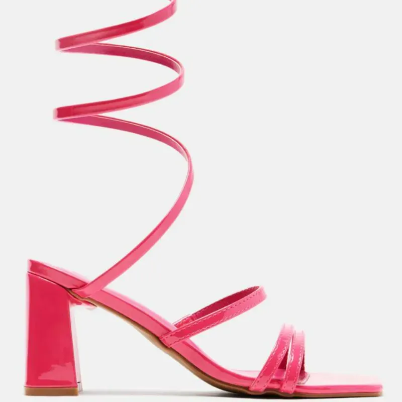 Tacones rosa cuadrados cocalecas