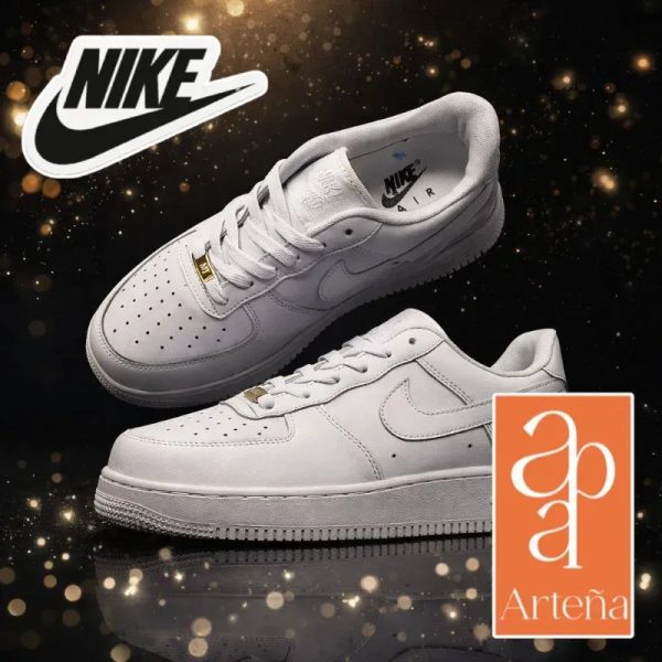 NIKE Air Force