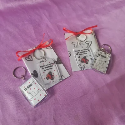 Llaveros "Maneja con Cuidado"