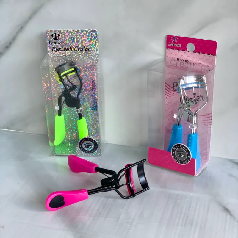 Enchinador de pestañas con peine separador