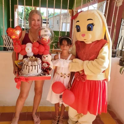 Conejita adorable traje rojo❤️❤️❤️