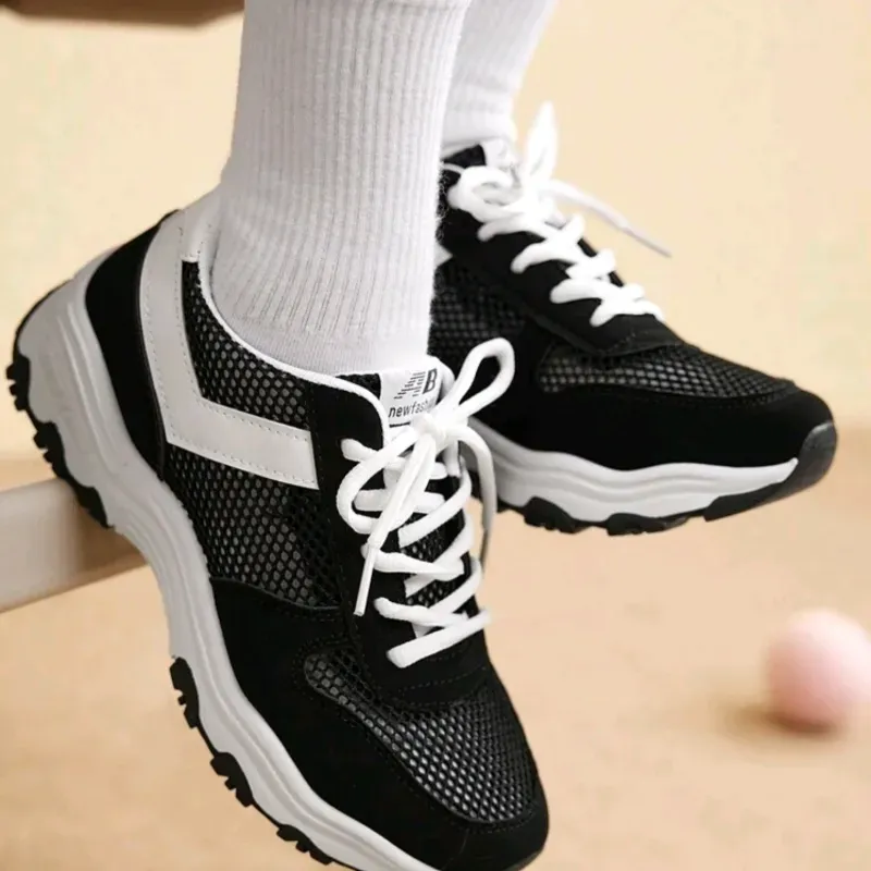 ZAPATOS	TENIS NEGROS Y BLANCOS JD18156