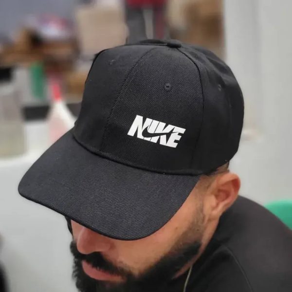 Gorra negra