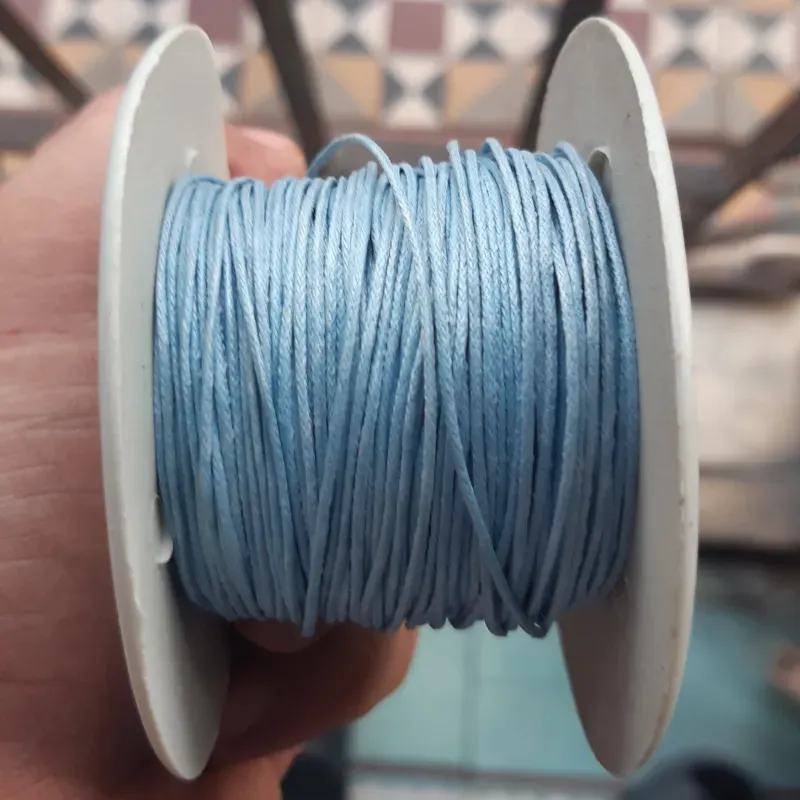 CORDONCILLO ENCERADO 1 MM 1 METRO