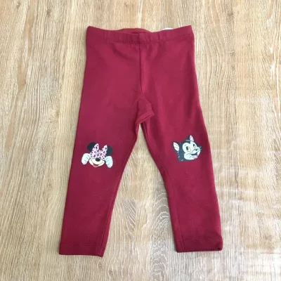 Leggins con Minnie Mouse y su mascota