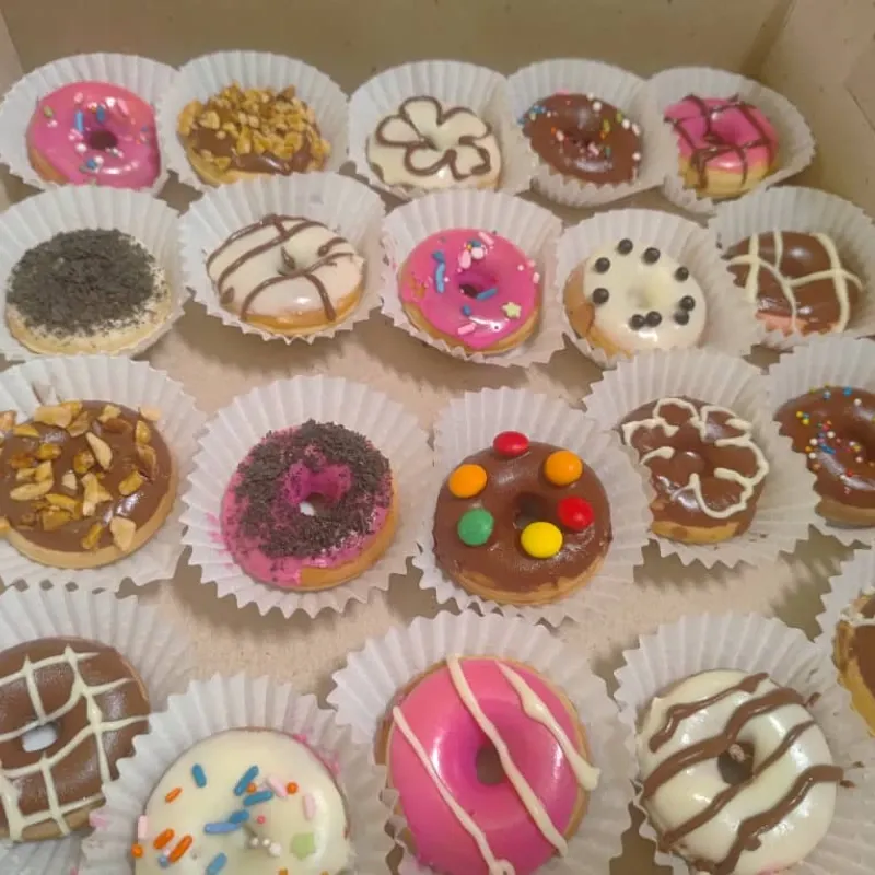 Caja de Minidonitas surtidas