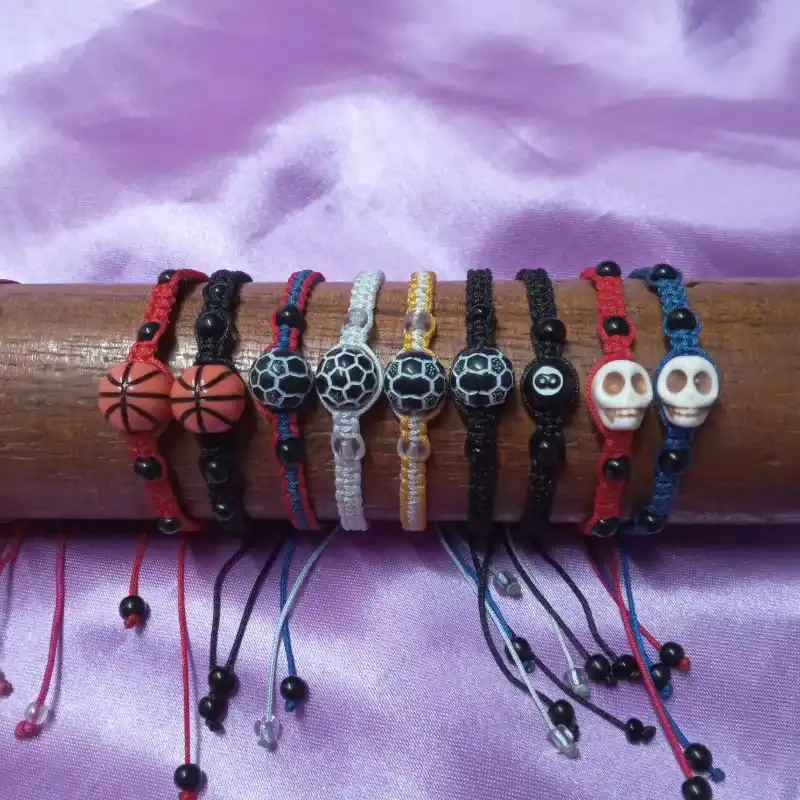 Pulseras tejidas