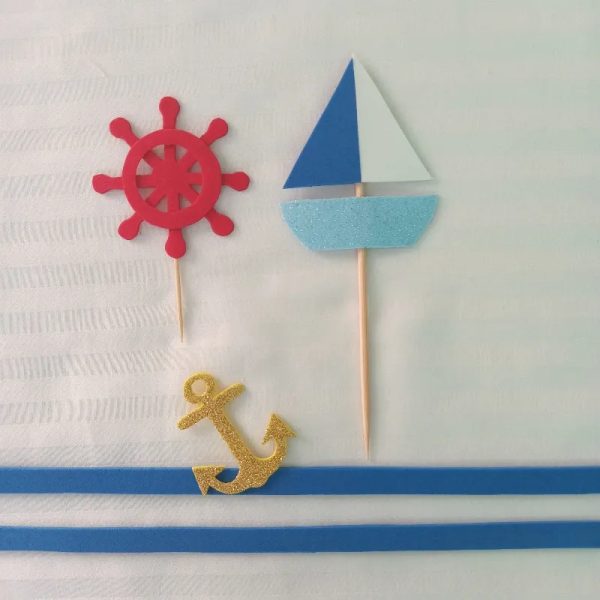 Cake topper
