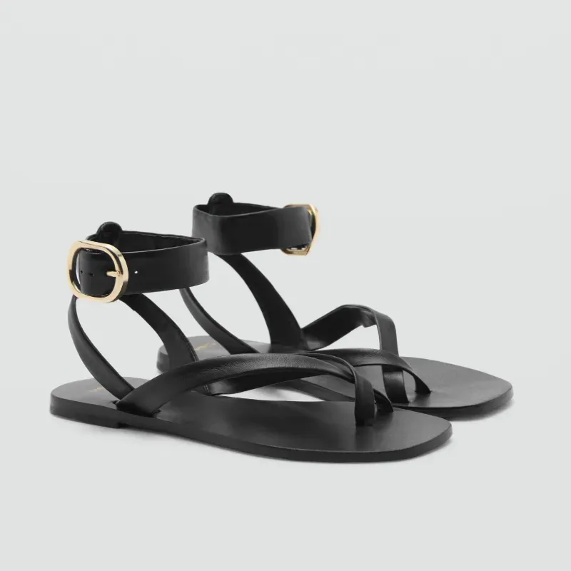 Sandalias planas negras Mango