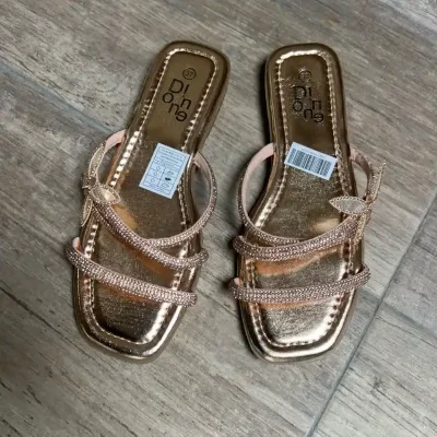 Sandalias