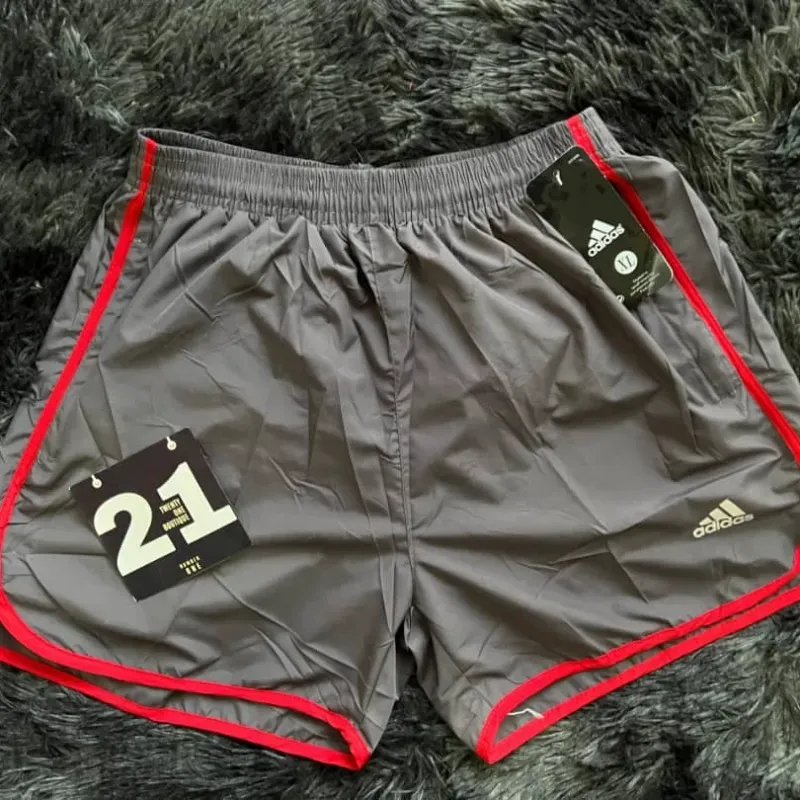 Short de Nylon Adidas