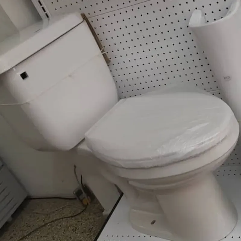 Juego de tasa y tanque