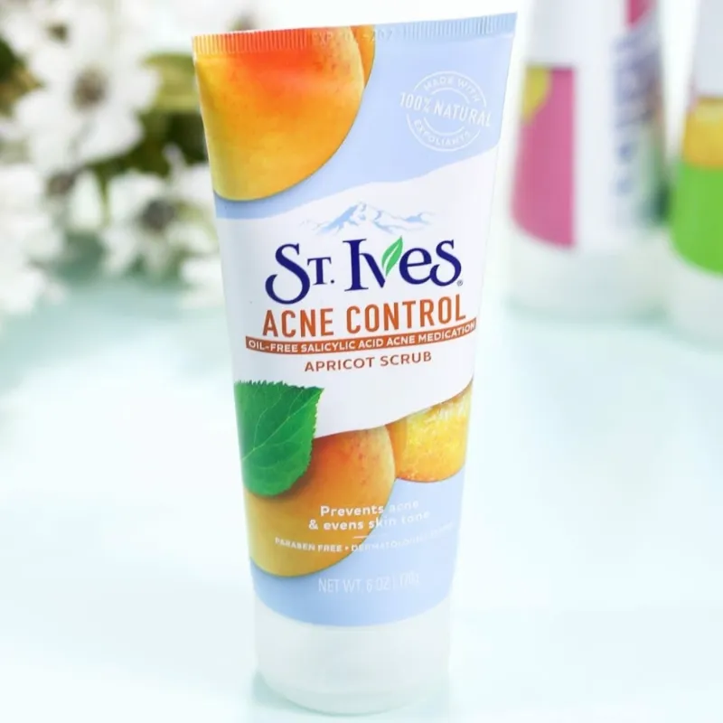 St. Ives  Exfoliante Facial Control de Manchas