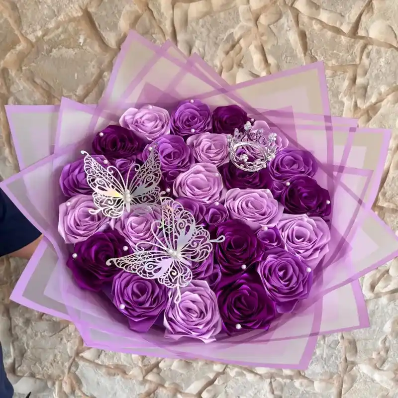 Ramo de rosas eternas