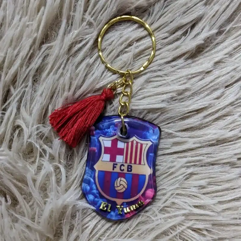 Llavero en forma de escudo