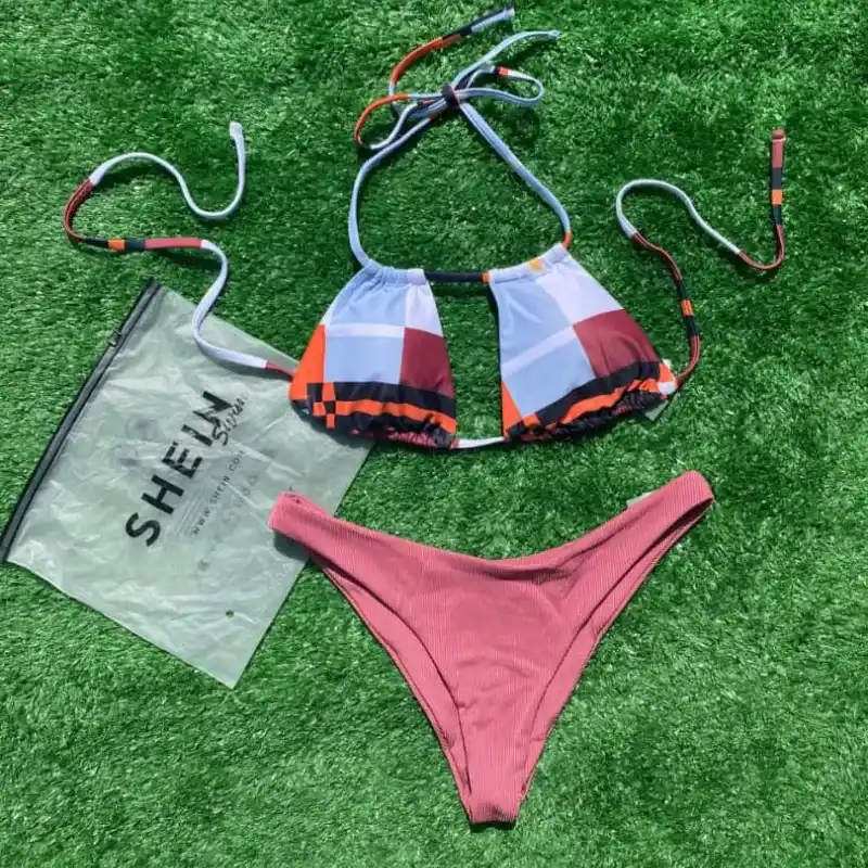 Trusa de cuadros rosada