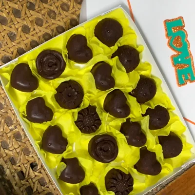 Caja d bombones rellenos