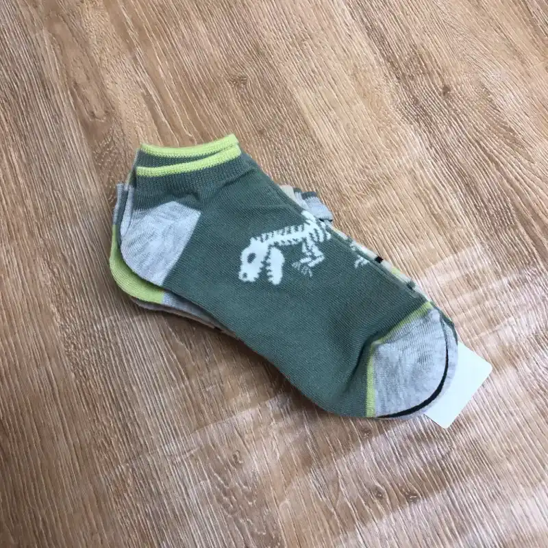 Medias con dinosaurios