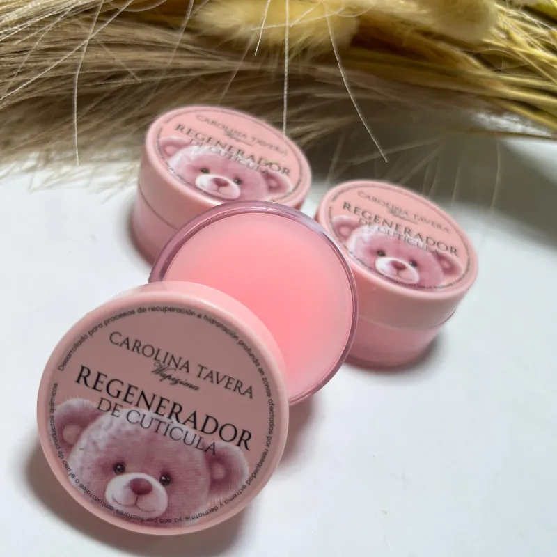 Cera regeneradora de cutículas
