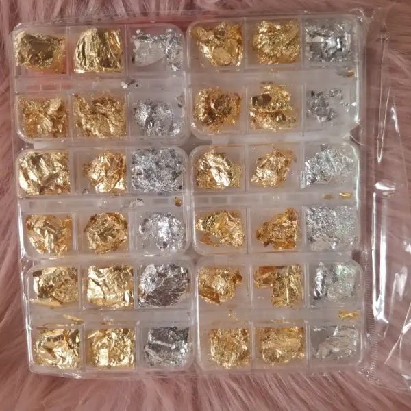 Hojas de oro y plata