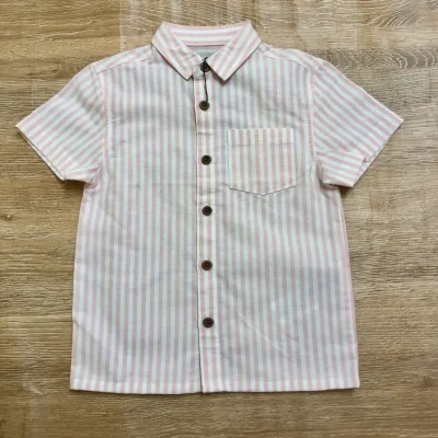 Camisa de rayas color rosado