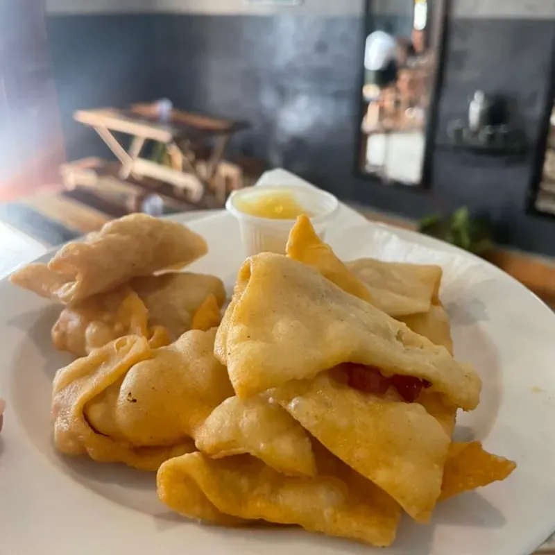 Maripositas Chinas Rellenas de Jamón