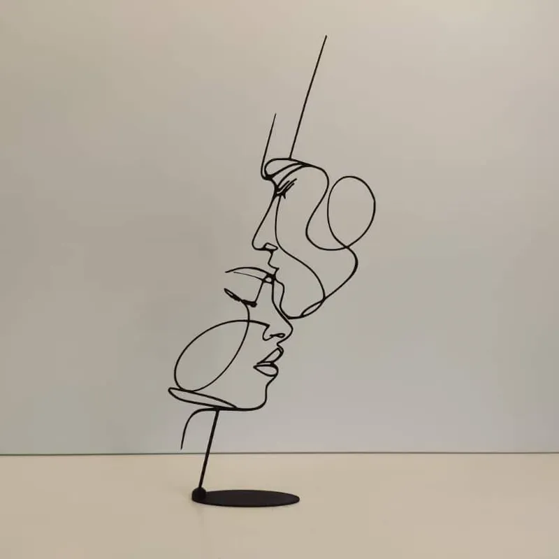 Romance entrelazado $9 usd