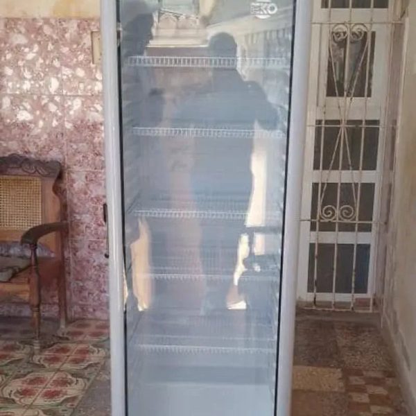 Nevera Exhibidora de 13.5 pies