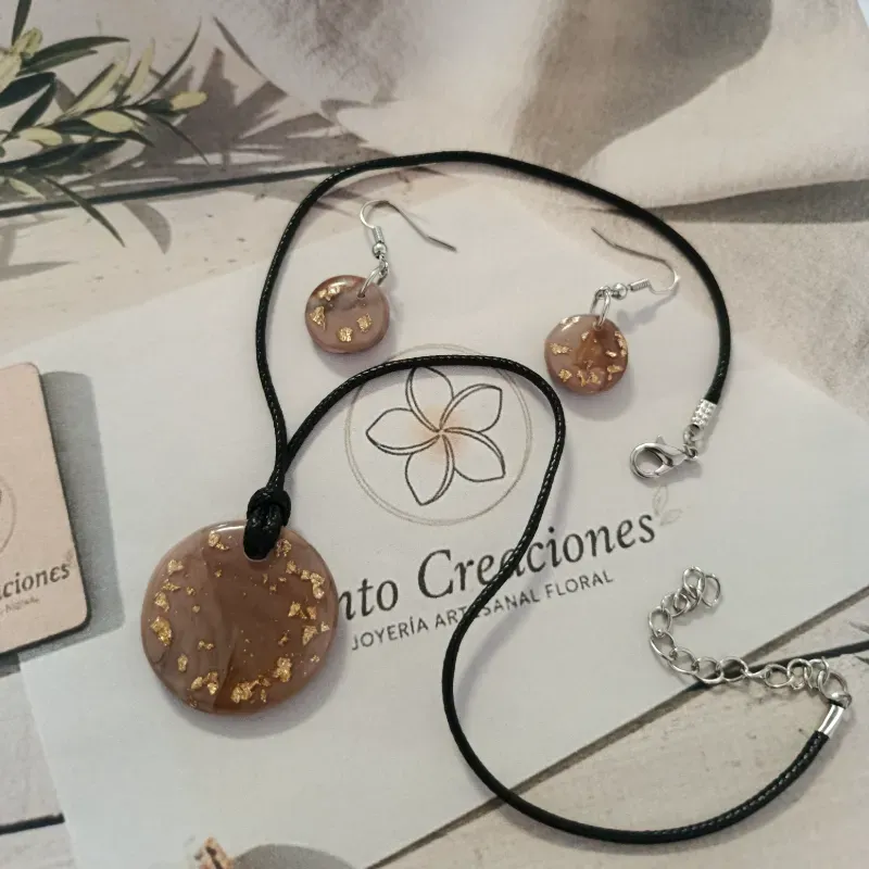 Línea "Polvo de Oro"