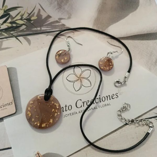 Línea "Polvo de Oro"