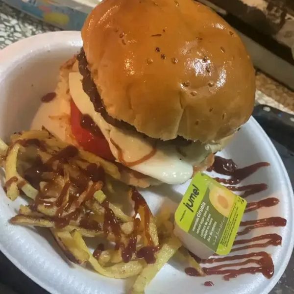Hamburguesas a domicilio  Toque imagen