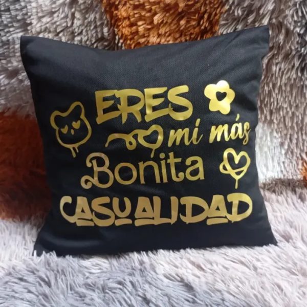 Cojín negro grande