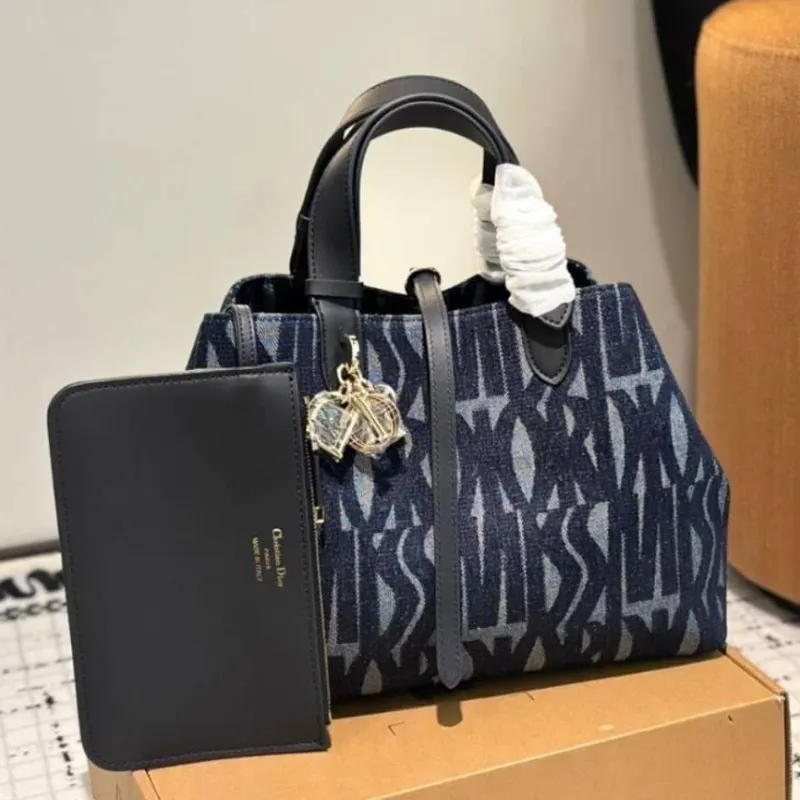 Cartera Christian Dior