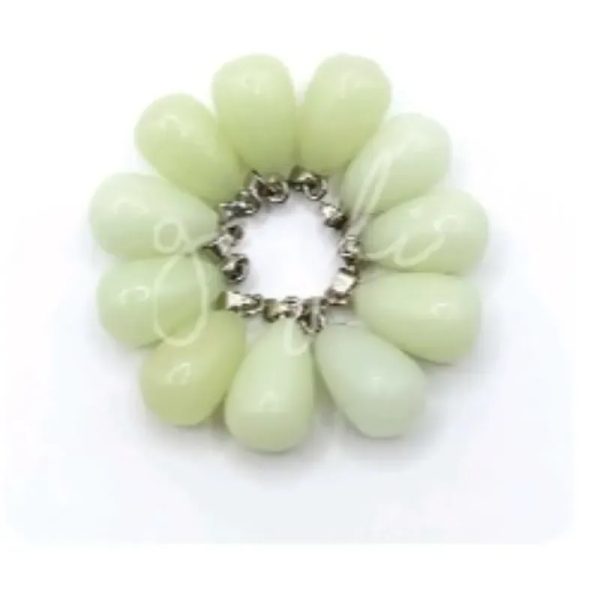 Gota verde claro fluorescente