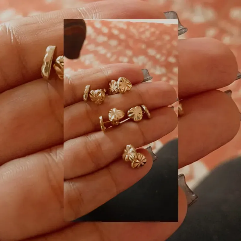 Tachuelas ♥️  corazones.