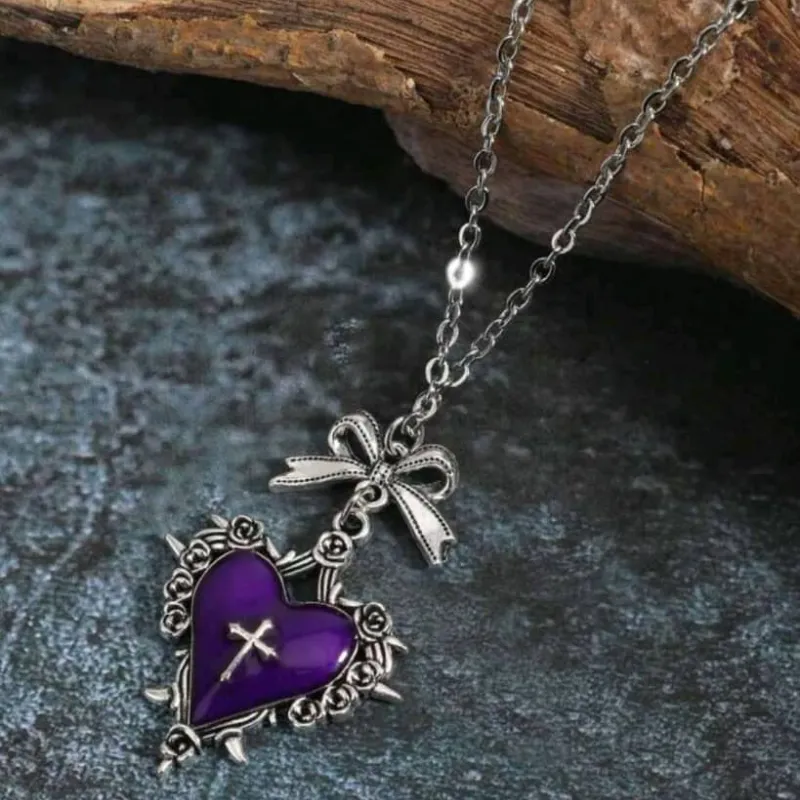 "Corazón de la Serpiente Escarlata"